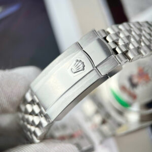 Đồng Hồ Rolex DateJust 126334 Replica Đính Đá Moissanite Mặt Xanh Lá Xưởng Clean 41mm (9)