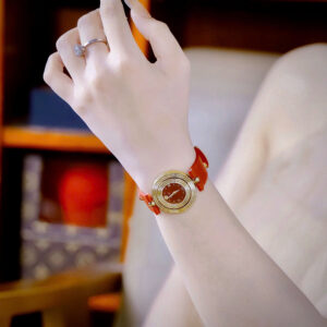 Đồng Hồ Versace Eon Mặt Xoay 360 Độ Nữ Dây Da Màu Đỏ Siêu Cấp 30mm (2)