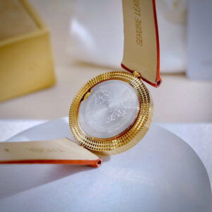 Đồng Hồ Versace Eon Mặt Xoay 360 Độ Nữ Dây Da Màu Đỏ Siêu Cấp 30mm (2)