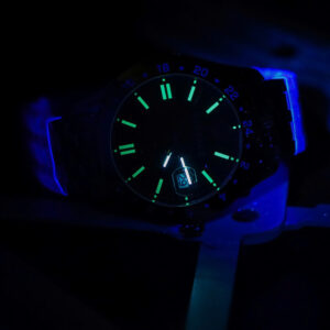 Đồng Hồ Versace Greca Time GMT Nam Siêu Cấp Mặt Đen Dây Kim Loại 41mm (11)