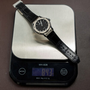 Đồng Hồ Hublot Classic Fusion Chế Tác Titanium Máy SW300 Dây Da Cá Sấu Màu Đen 42mm (1)