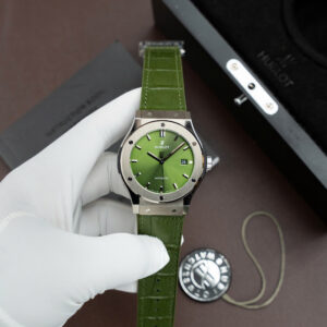 Đồng Hồ Hublot Classic Fusion Chế Tác Titanium Máy SW300 Dây Da Cá Sấu Màu Xanh Lá 42mm (1)