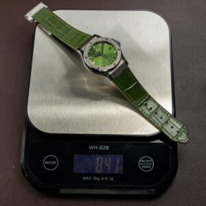 Đồng Hồ Hublot Classic Fusion Chế Tác Titanium Máy SW300 Dây Da Cá Sấu Màu Xanh Lá 42mm (1)