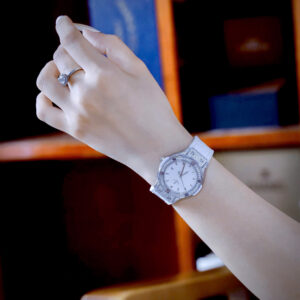 Đồng Hồ Hublot Nữ Đính Full Đá Mặt Số Trắng Dây Cao Su Máy Pin Nhật 33mm (2)