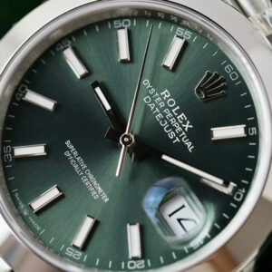 Đồng Hồ Rolex DateJust 125300 Mặt Xanh Lá Cây Viền Trơn Nhà Máy VS Chế Tác 41mm (1)