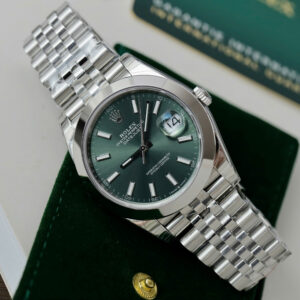Đồng Hồ Rolex DateJust 125300 Mặt Xanh Lá Cây Viền Trơn Nhà Máy VS Chế Tác 41mm (1)