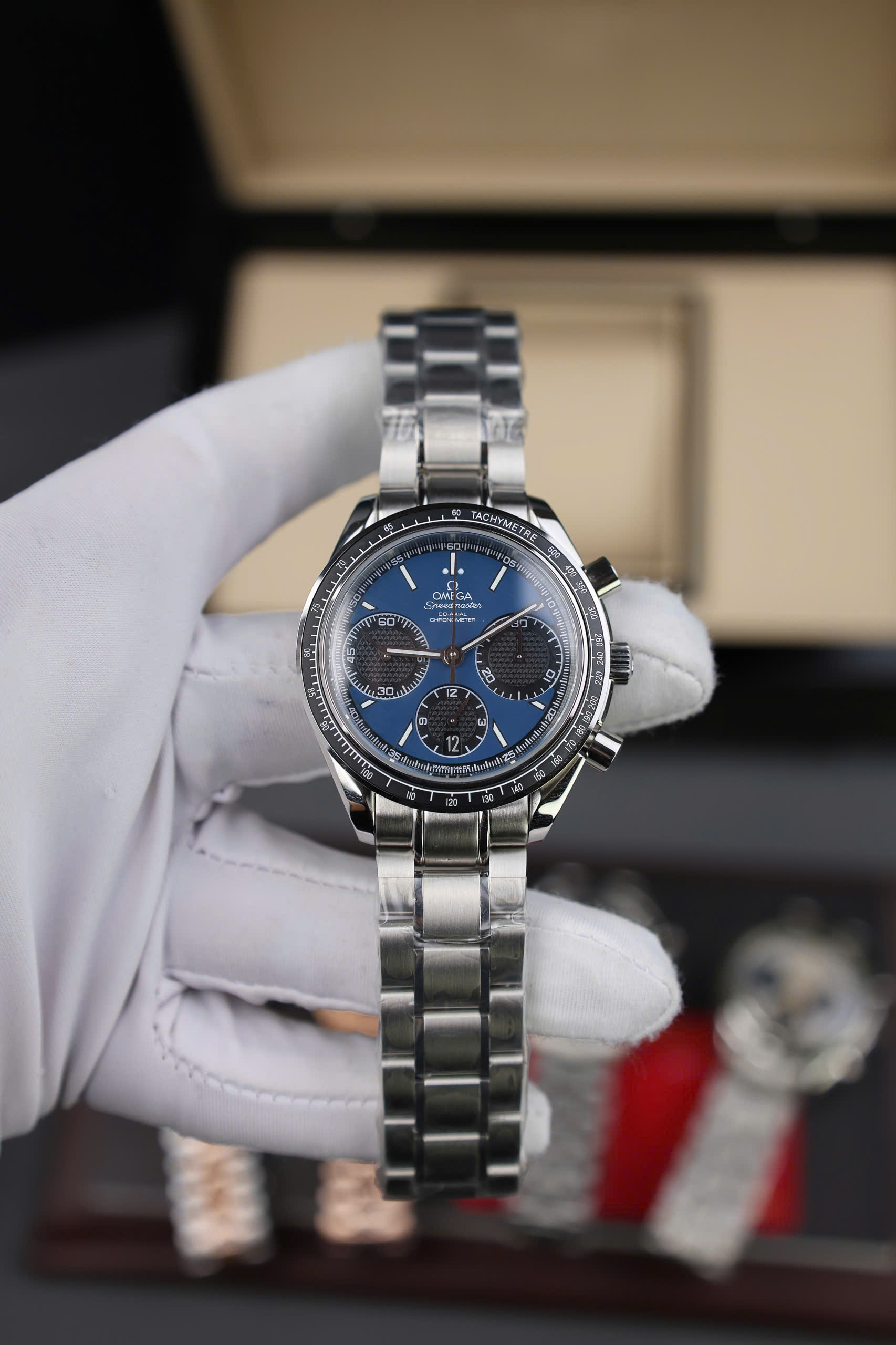 Đồng hồ Omega Speedmaster Racing Co-Axial Chronometer Chronograph Chế Tác 40mm (8)