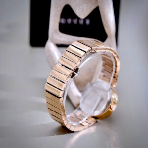 Đồng Hồ Gucci Internetlocking Nữ Siêu Cấp Mặt Tròn Dây Kim Loại Màu Hồng 29mm (8)