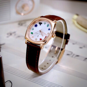 Đồng Hồ Marc Jacob Like Auth Nữ Dây Da Màu Nâu Mặt Vuông Máy Pin 34mm (1)