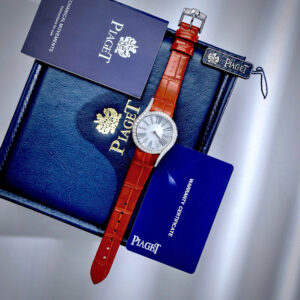 Đồng Hồ Piaget LimeLight Gala Nữ Mặt Tròn Đính Đá Dây Da Màu Đỏ 32mm (1)