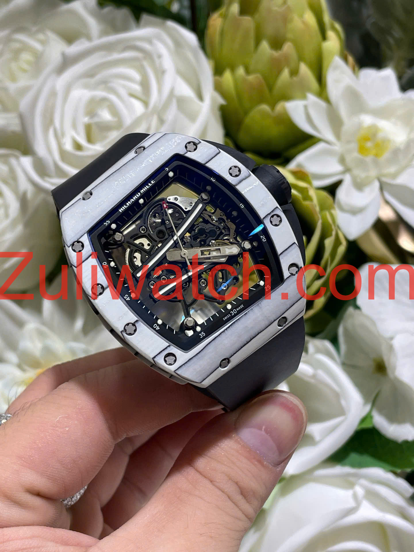 Đồng Hồ Richard Mille Tinh Chỉnh Độc Quyền RM61-01 Yohan Blake CAFQ Ultimate Carbon Top 1 Thế Giới 42,7x50,23mm (1)