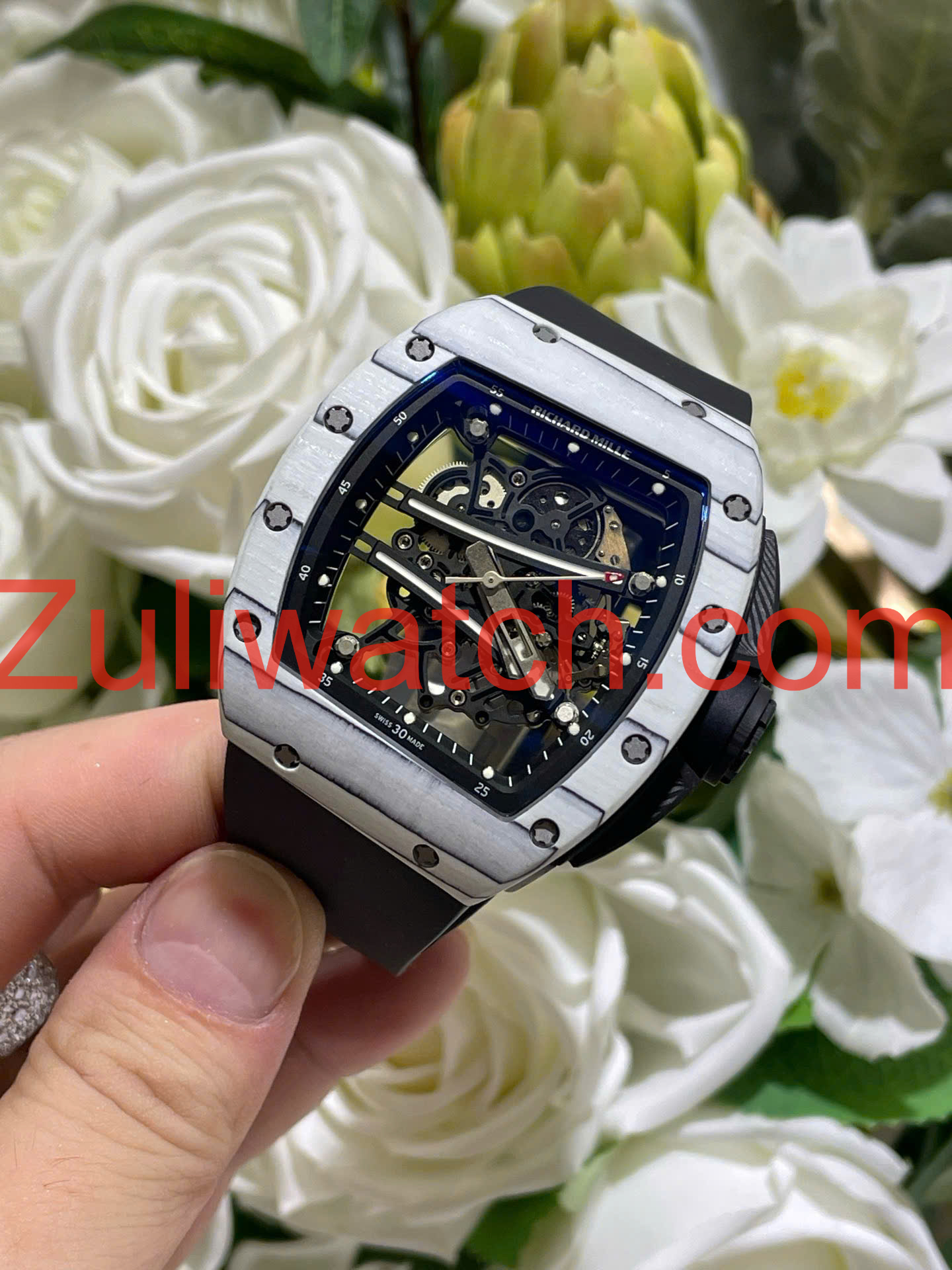 Đồng Hồ Richard Mille Tinh Chỉnh Độc Quyền RM61-01 Yohan Blake CAFQ Ultimate Carbon Top 1 Thế Giới 42,7x50,23mm (1)
