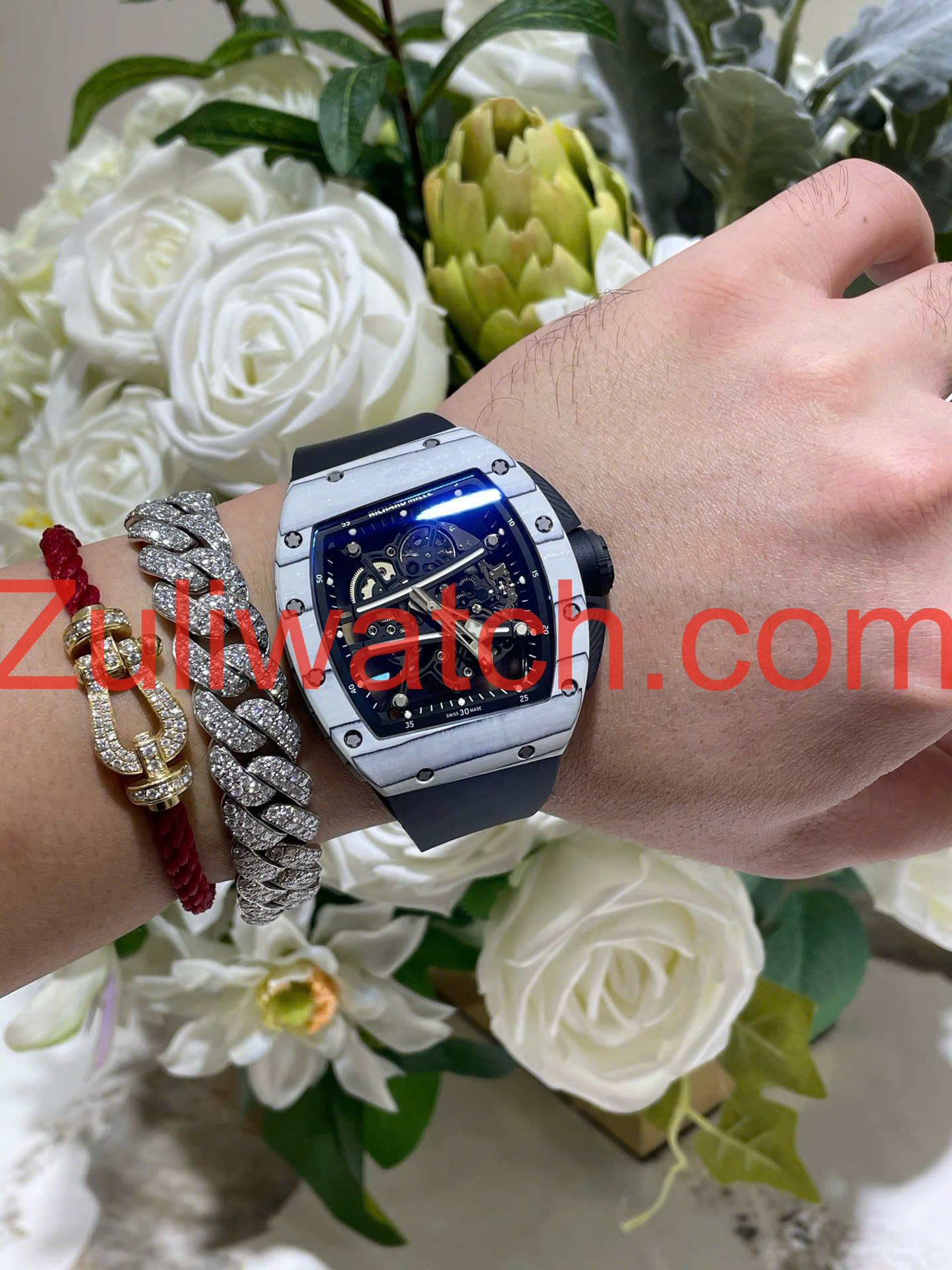 Đồng Hồ Richard Mille Tinh Chỉnh Độc Quyền RM61-01 Yohan Blake CAFQ Ultimate Carbon Top 1 Thế Giới 42,7x50,23mm (1)