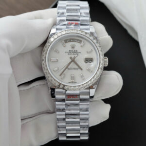 Đồng Hồ Rolex Day-Date Chế Tác Viền Kim Cương Moissanite Baguette Mặt Xà Cừ GMF 40mm (11)