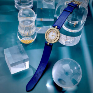 Đồng Hồ Versace Siêu Cấp Nữ Mặt Xoay 360 Độ Dây Da Màu Xanh Dương 33mm (11)