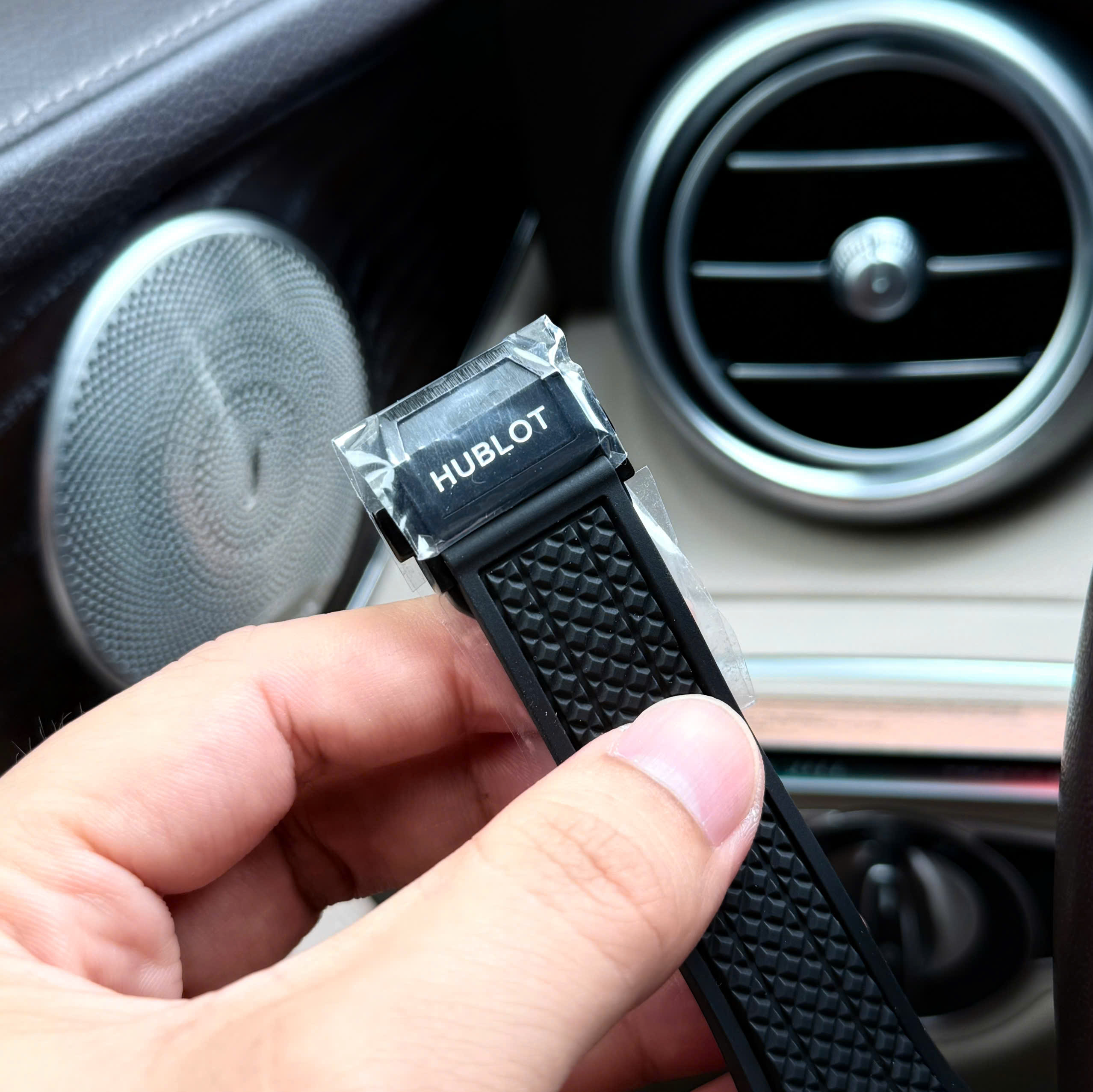 Đồng Hồ Hublot Big Bang Chronograph 20th Anniversary Beat Copy Ceramic Nhà Máy BBA 43mm (1)