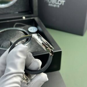 Đồng Hồ Hublot Classic Fusion Titanium Replica Mặt Số Xanh Lá Nhà Máy HB 33mm (1)