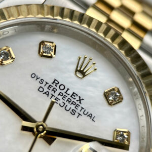 Đồng Hồ Rolex DateJust 126233 Demi Bọc Vàng 18K Mặt Số Xà Cừ Nhà Máy GM 36mm (1)Đồng Hồ Rolex DateJust 126233 Demi Bọc Vàng 18K Mặt Số Xà Cừ Nhà Máy GM 36mm (1)