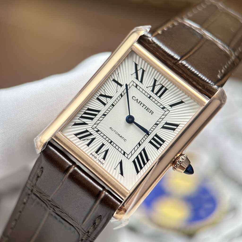 Đồng Hồ Cartier Tank Louis Màu Vàng Hồng Rep 1 1 Dây Da Cá Sấu 27.8×38 (1)